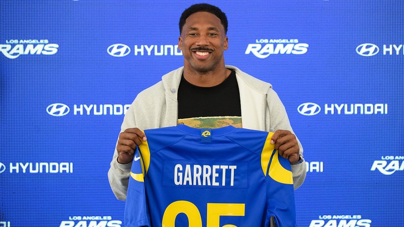 Myles Garrett a enfin pu porter le maillot numéro 95 des Rams de Los Angeles